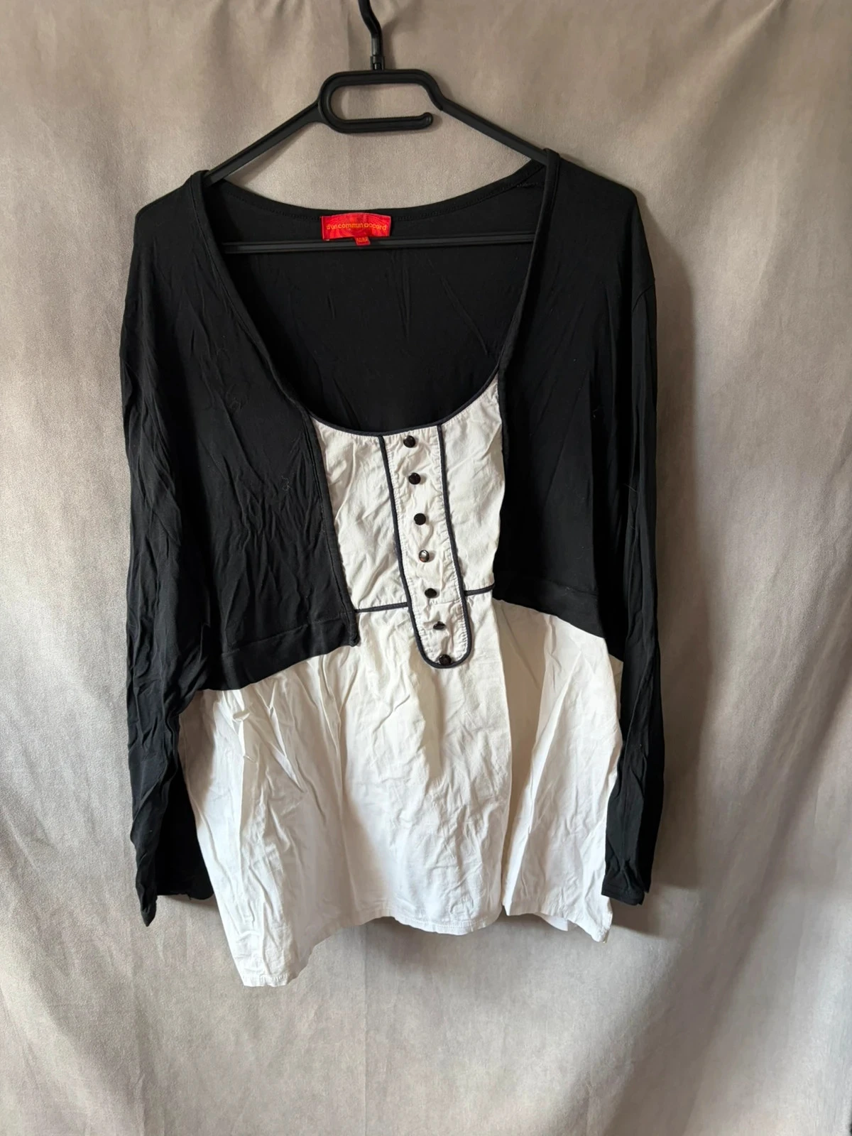 Blouse noire et blanche d’un commun accord taille 50/52